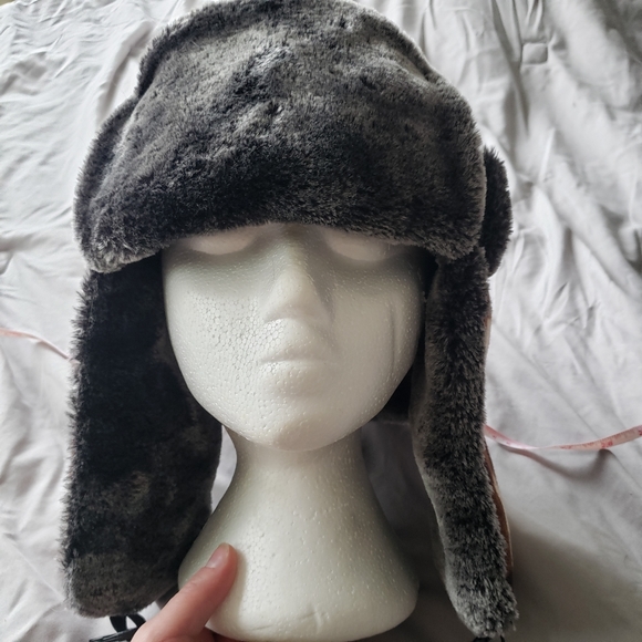 NWT Thinsulate Plaid lined Winter Hat - Picture 3 of 7